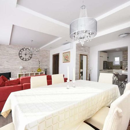 Dana Zadar Apartment ภายนอก รูปภาพ