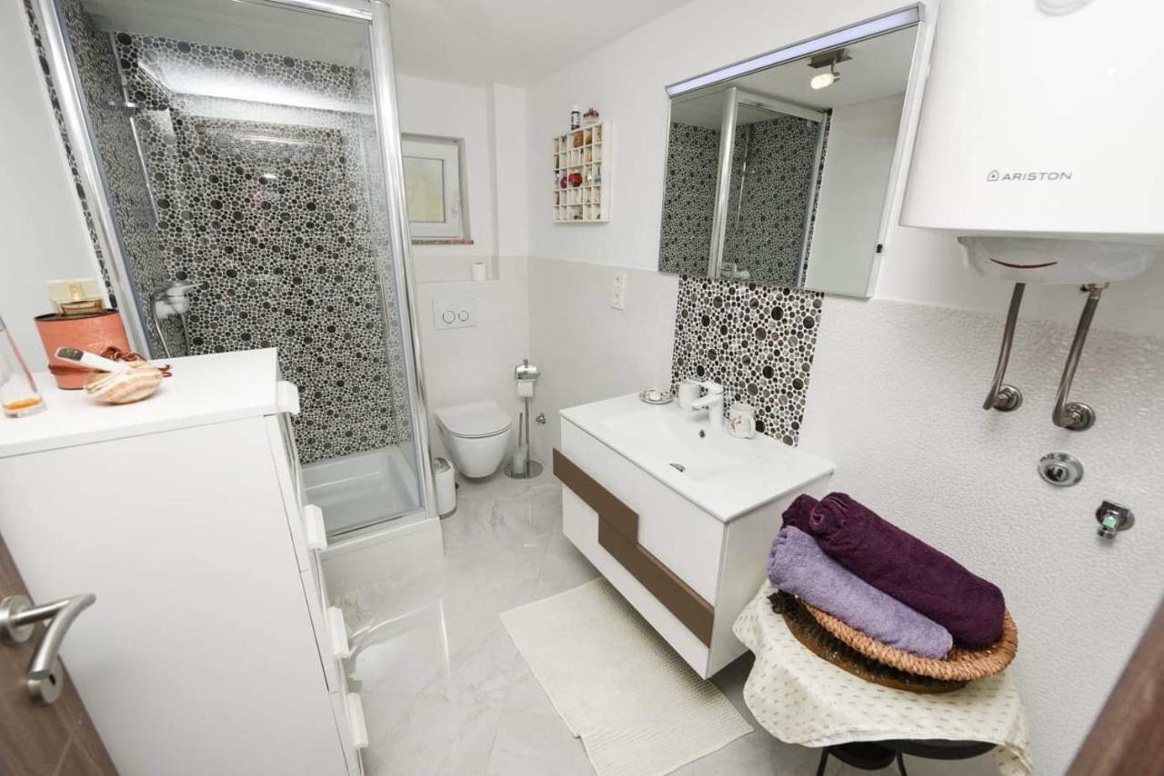 Dana Zadar Apartment ภายนอก รูปภาพ