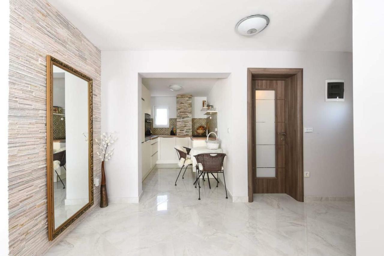 Dana Zadar Apartment ภายนอก รูปภาพ