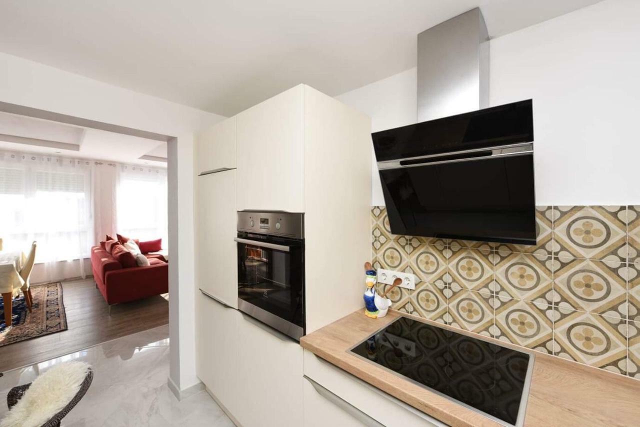 Dana Zadar Apartment ภายนอก รูปภาพ